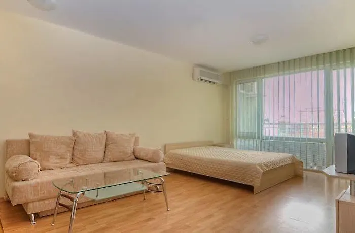 Green Fort Ξενοδοχείο *