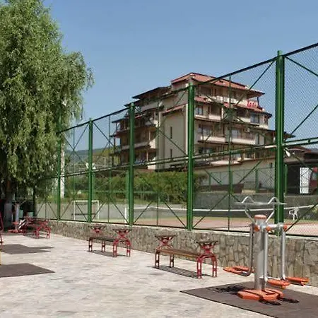 Green Fort Apartment *