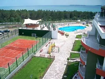 Green Fort Ξενοδοχείο *