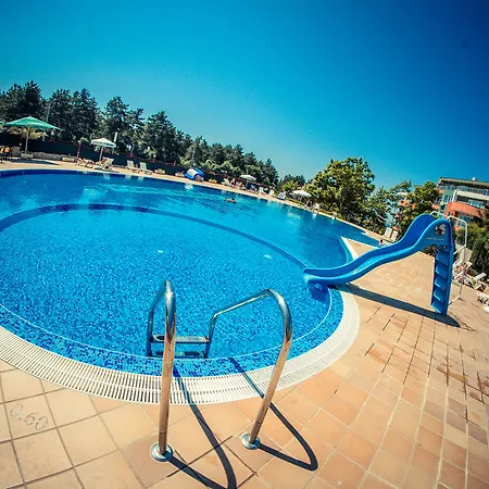 Green Fort Ξενοδοχείο *