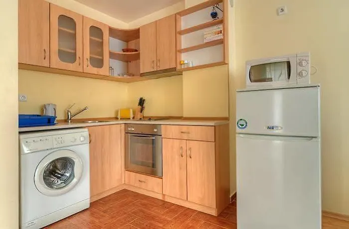 Green Fort * Slăntjev Brjag