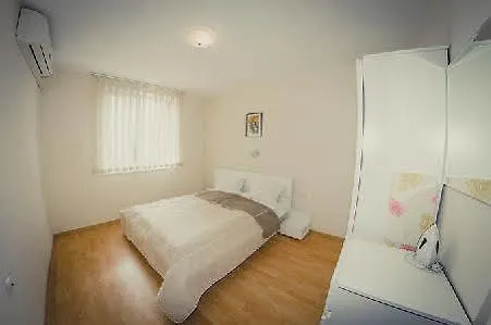 جرين فورت فندق ساني بيتش