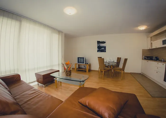 Green Fort * Slăntjev Brjag