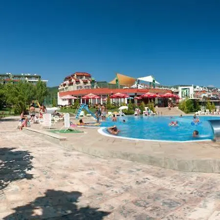 Green Fort * Słoneczny Brzeg