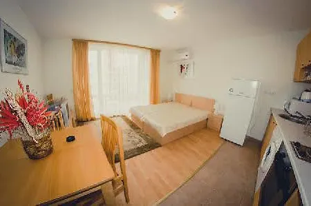 Green Fort * Słoneczny Brzeg